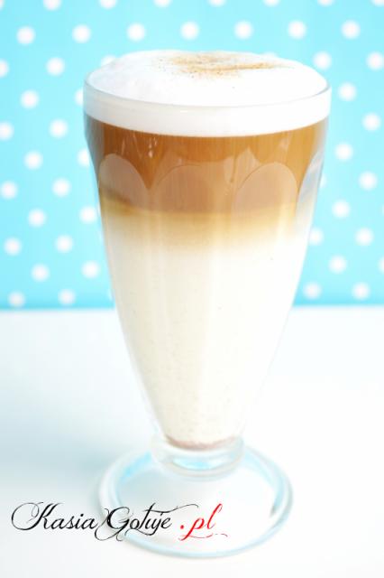 Cynamonowa kawa latte