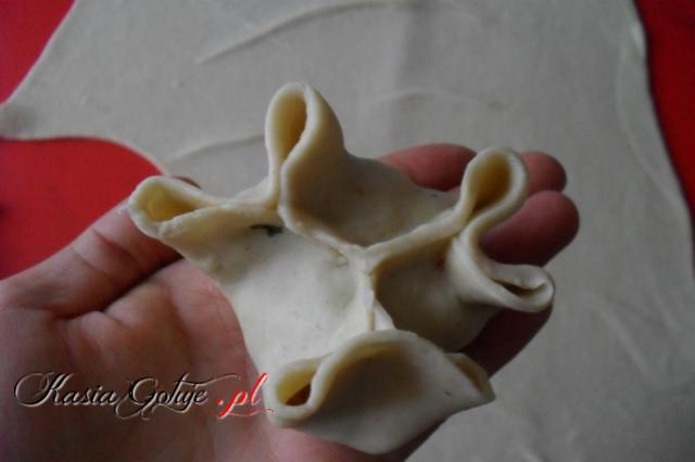 sakiewki z ciasta pierogowego 