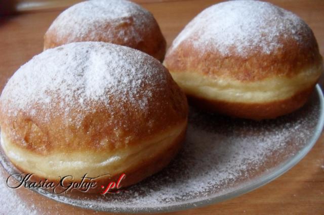 przepis na pączki drożdżowe